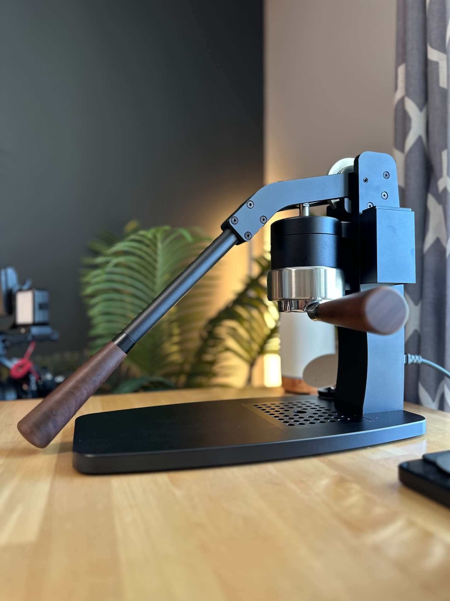 Turin Axis Lever Espresso Machine - Image 10