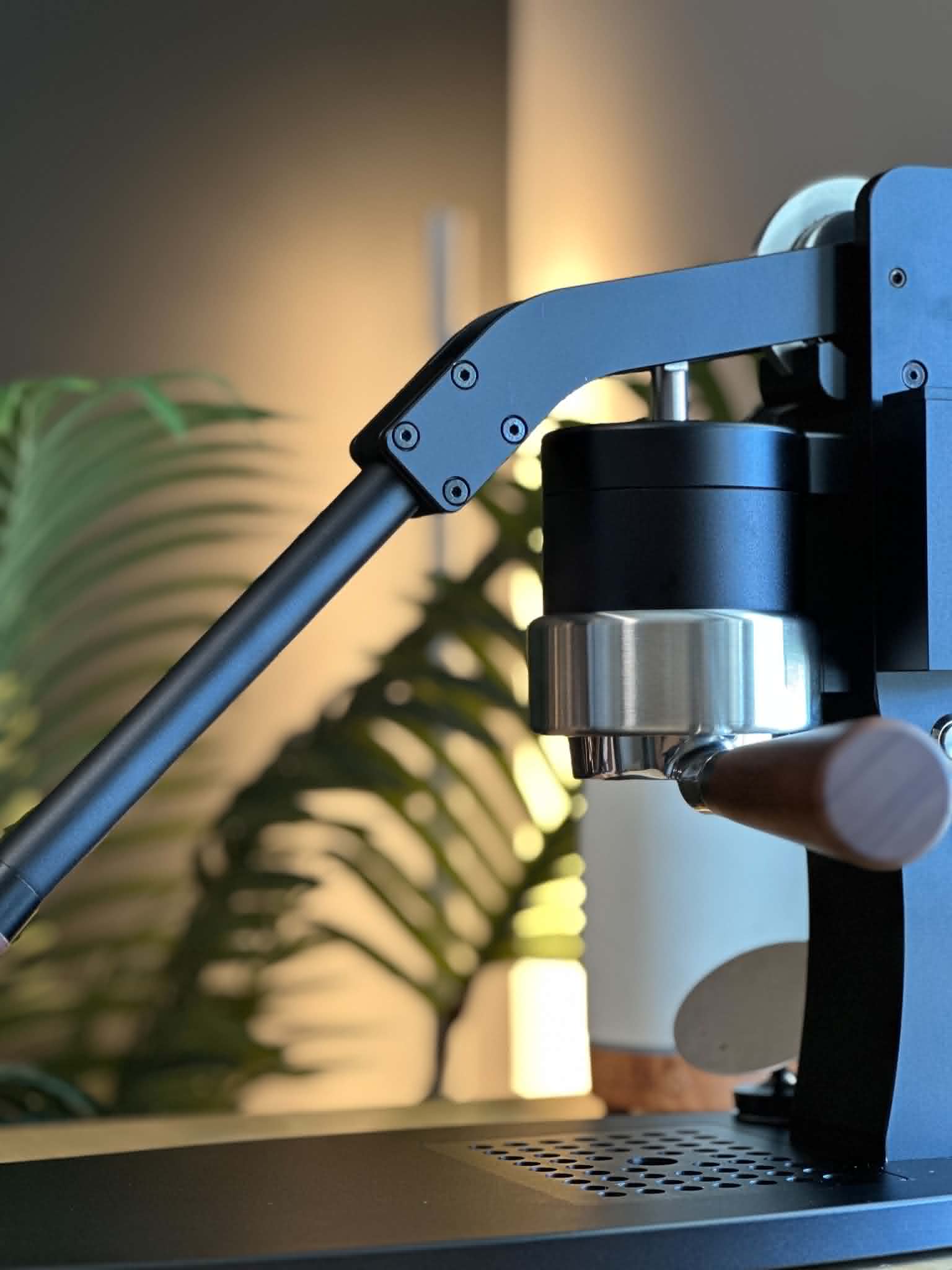 Turin Axis Lever Espresso Machine - Image 3