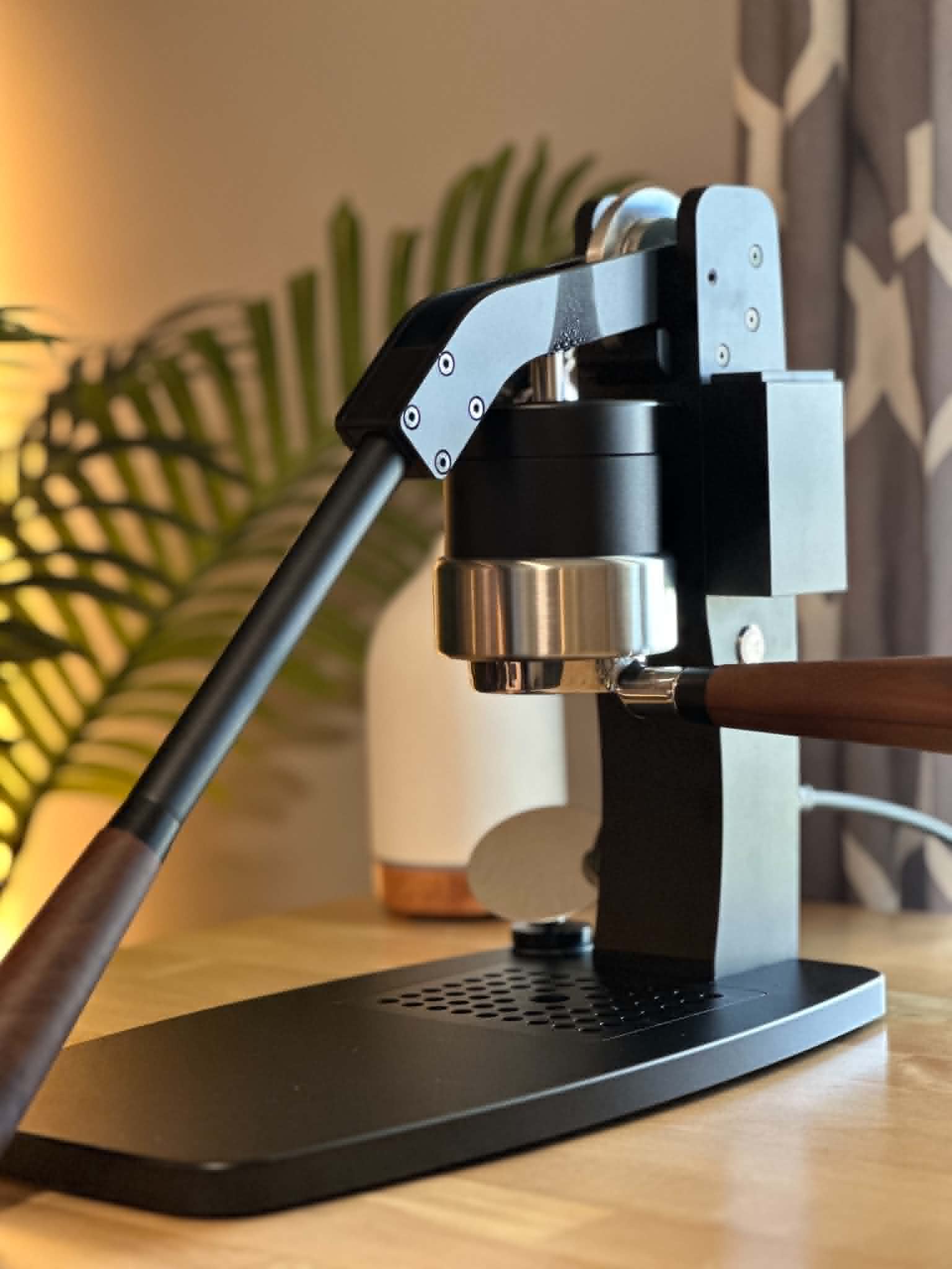 Turin Axis Lever Espresso Machine - Image 7
